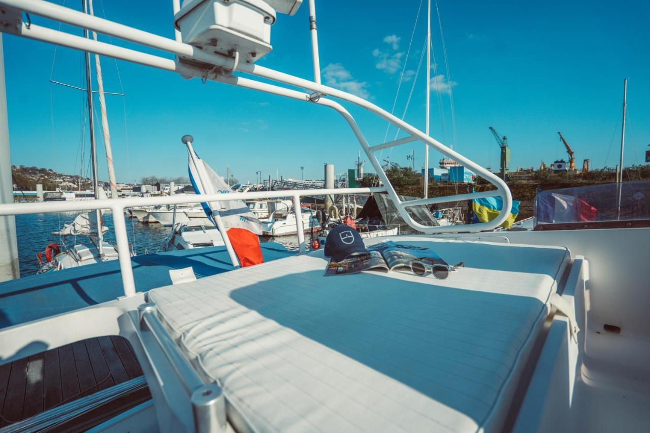 No Limit Charter Bateau Avec Parking Prive Proche Centre-Ville Rouen Exterior photo