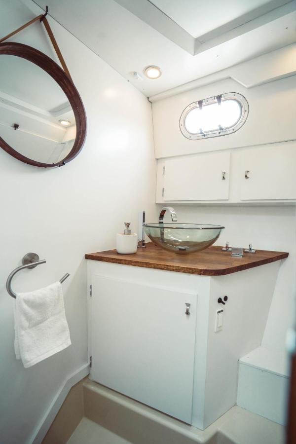 No Limit Charter Bateau Avec Parking Prive Proche Centre-Ville Rouen Exterior photo