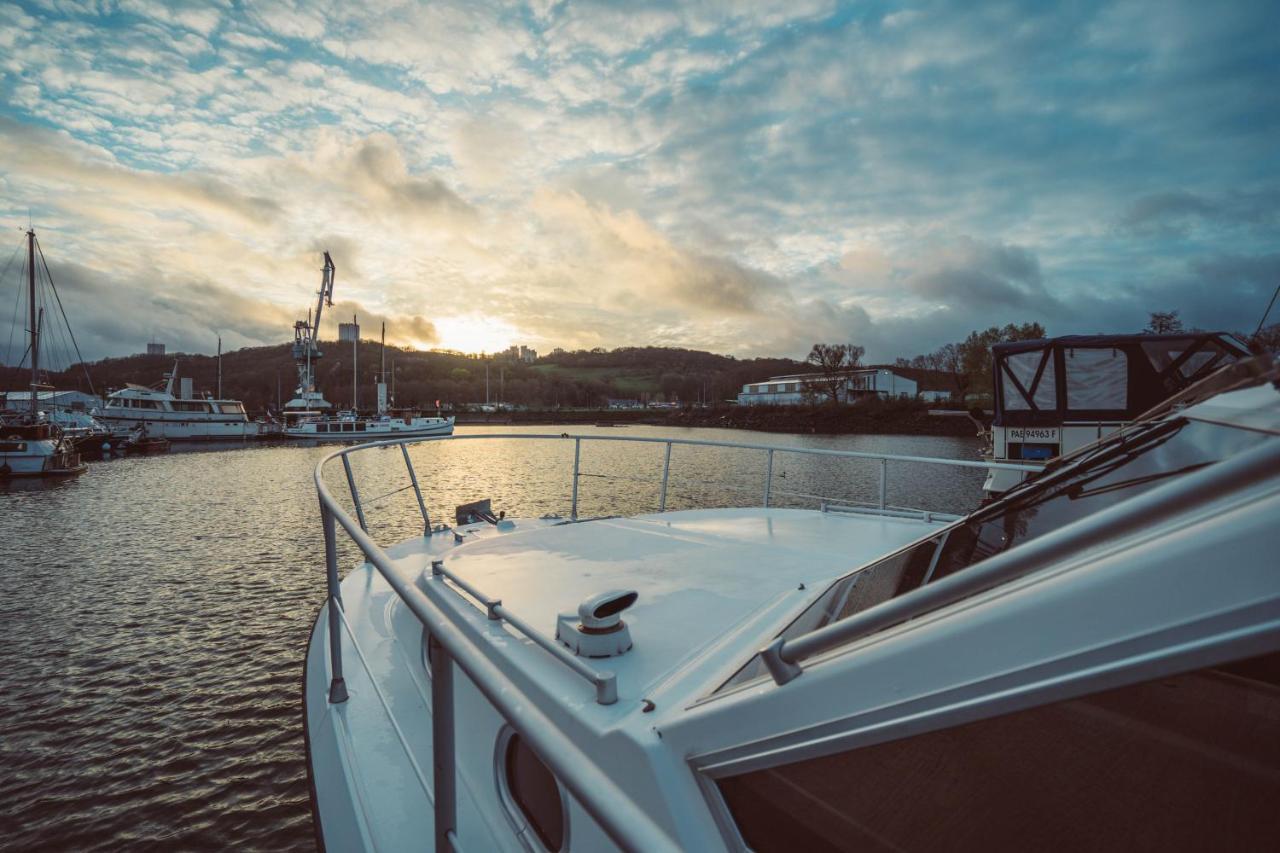 No Limit Charter Bateau Avec Parking Prive Proche Centre-Ville Rouen Exterior photo
