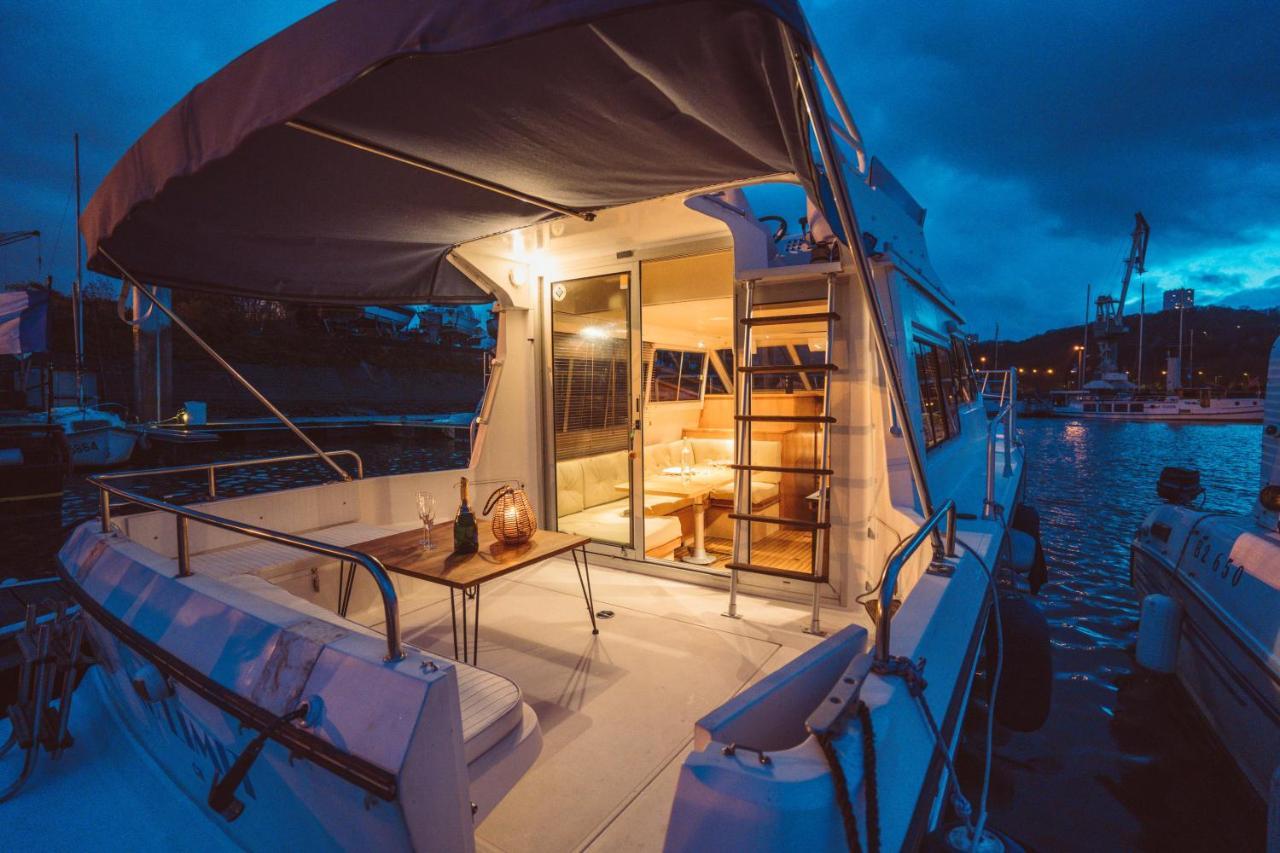 No Limit Charter Bateau Avec Parking Prive Proche Centre-Ville Rouen Exterior photo